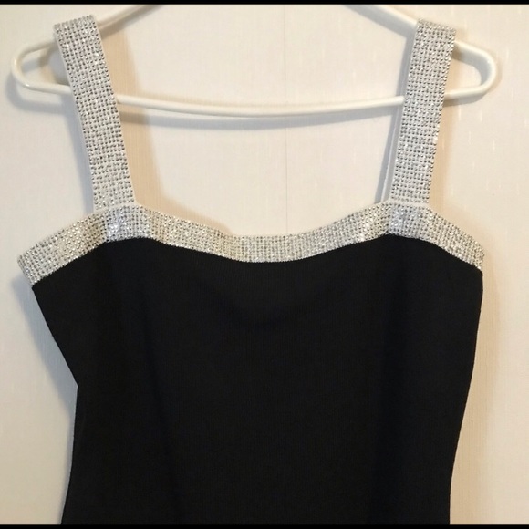 St. John Tops - St John rhinestone tank stunning size M